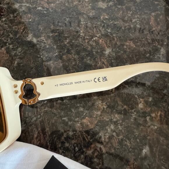 NEW Moncler ML0244 Promenade Sunglasses Solid Ivory Gold Logo Honey Lenses case - Picture 5 of 12